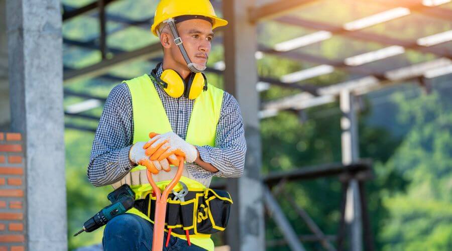 Professional gutter cleaning in Farmington, MN